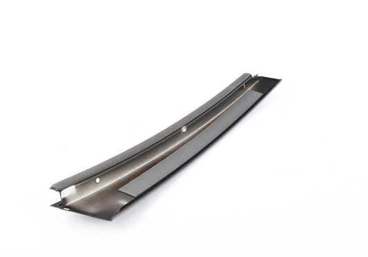 Moldura pilar B puerta delantera derecha OEM 51327038358 para BMW E53. Original BMW.