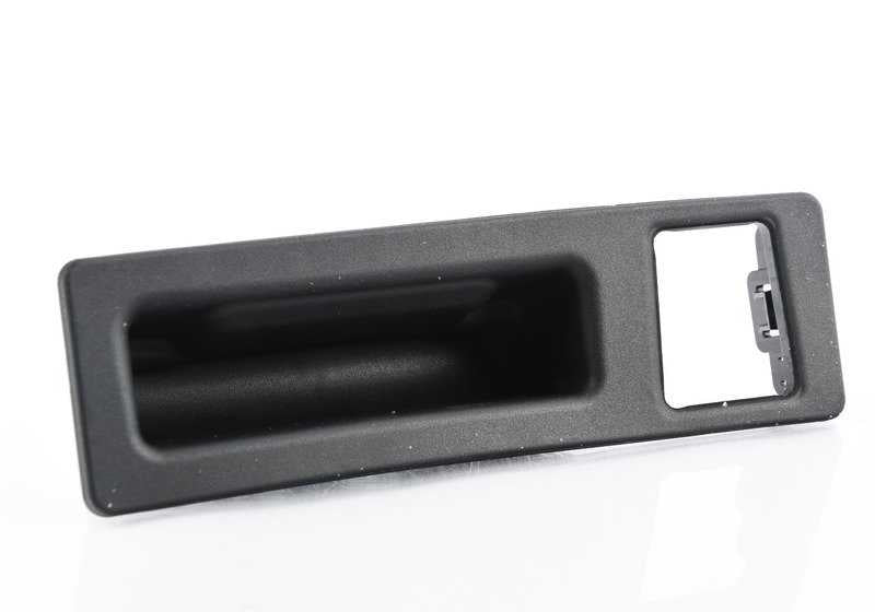 Hintertor für BMW F22, F23, F87, F30, F31, F34, F32, F33, F36, F82, F83, F10, F11, F18, F25 (OEM 51247463162). Original BMW