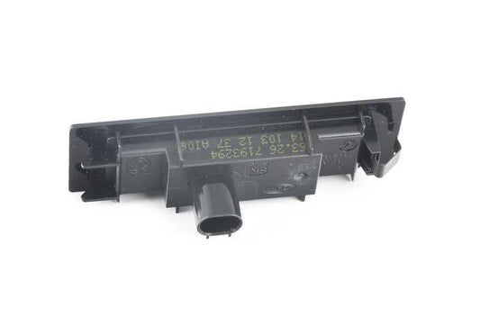 Luz LED para matrícula OEM 63267376348 para BMW I12, I15. Compatible con versiones i8 fabricadas entre 2014 y 2020. Original BMW.