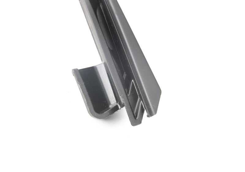 Panneau intérieur Colonne droite Colonne Gris Silver 51438149060 pour BMW E34 (518G, 518i, 520i, 525i). Compatible avec les versions manuelles et automatiques. BMW d'origine.