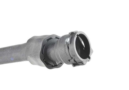 Tubo conexión bomba agua intercooler OEM 17122284862 para BMW F87, F80, F82, F83. Original BMW.