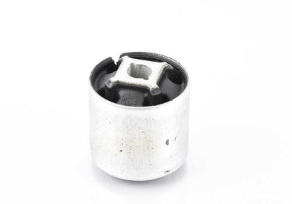 Front rubber mount for BMW 1 Series F20, F21; 2 Series F22, F23; 3 Series F30, F31, F34, F35; 4 Series F32, F33, F36 (OEM 33316792513). Original BMW