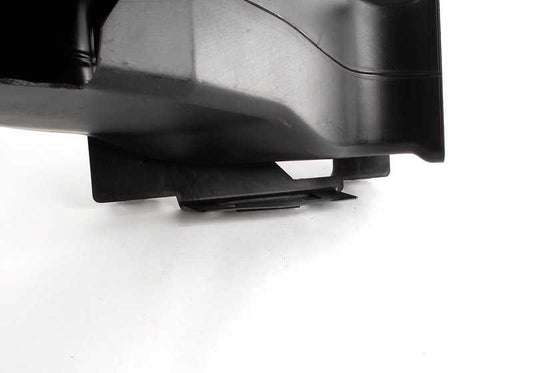Guía de aire izquierda OEM 51717894699 para BMW Serie 3 E46 (316i, 318i) y más. Original BMW.