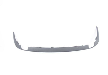 Embellecedor trasero paragolpes OEM 51127233979 para BMW F07 535d, 535d xDrive, 535i, 535i xDrive. Compatible con modelos de 2009 a 2013. Pieza original BMW.