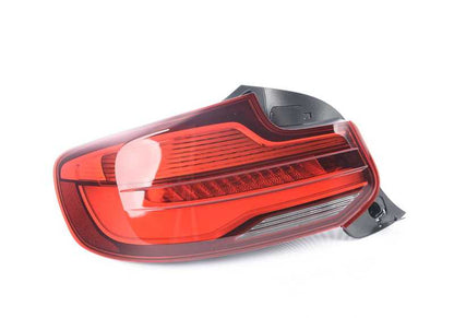 Piloto trasero LED izquierdo OEM 63217420993 para BMW F22, F23, F87. Original BMW.