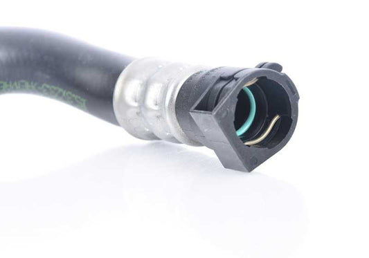 Tubo de aceite del radiador OEM 17227583163 para BMW F01, F02, F04 (750i, 750Li, Hybrid 7). Compatible con motores N63. Original BMW.