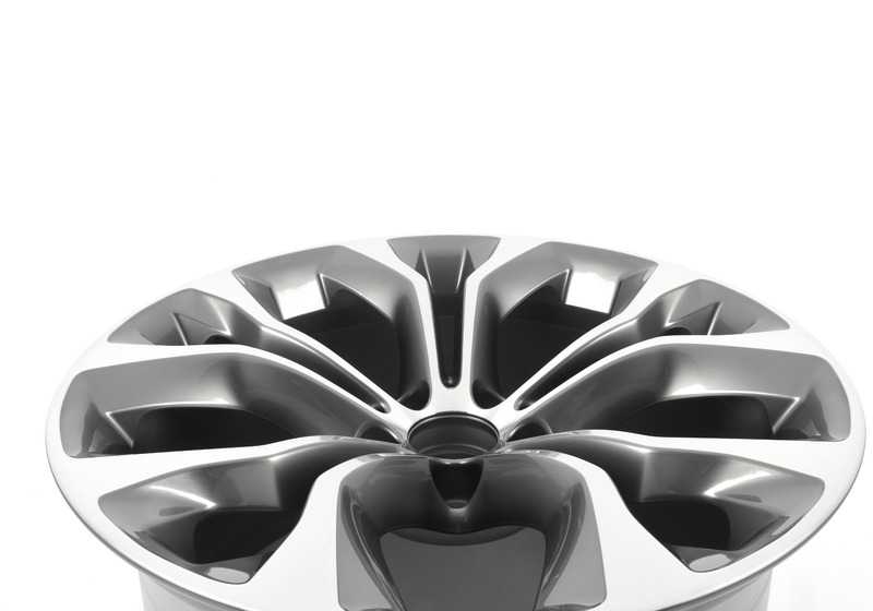 Llantas de aleación diseño Y-Speiche 451 OEM 36116853960 para BMW X5 F15 y X6 F16. Acabado bicolor ferricgrey brillante. Original BMW.