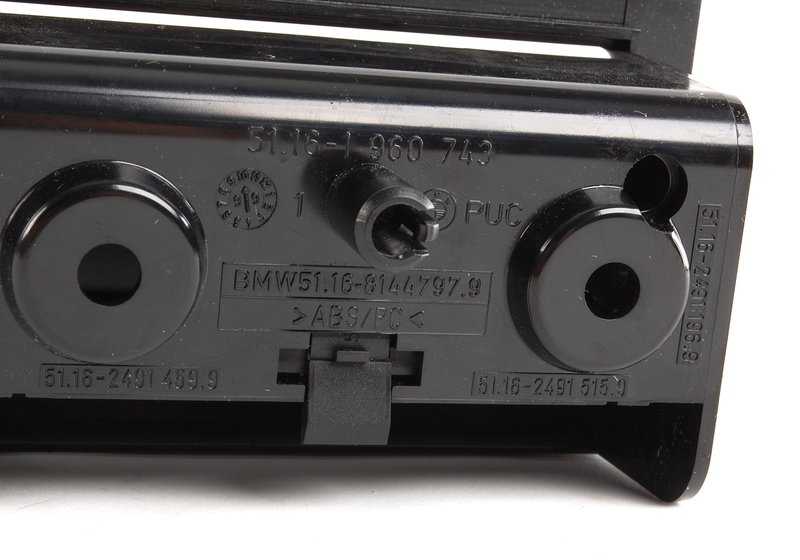 Carcasa cenicero para BMW Serie 3 E36 (OEM 51168144797). Original BMW