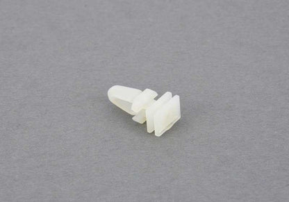 Clipe de moldagem interna 51478234047 para BMW E36, E46, E34, E39, E32, E38, E65, E66, E83. BMW original.