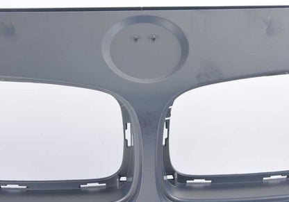 Paragolpes delantero imprimado OEM 51118067951 para BMW F30, F30N, F31, F31N. Parte del kit aerodinámico M. Original BMW.