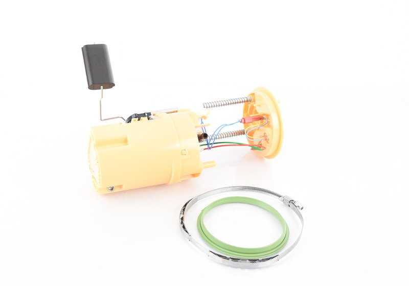 Rechte Versorgungseinheit mit interner Kraftstoffpumpe für BMW F15, F16 (OEM 16117324296). Original BMW