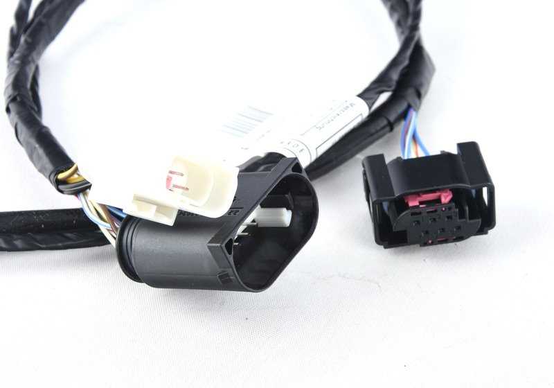 Active Steering Wiring for BMW 3 Series E90, E91, E92, E93 (OEM 61126983000). Original BMW