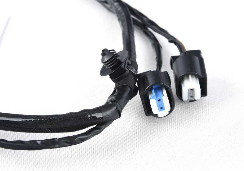 Active Steering Wiring for BMW 3 Series E90, E91, E92, E93 (OEM 61126983000). Original BMW