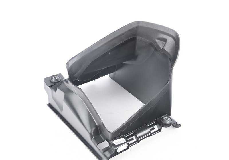 Guía de aire para radiador desplazado derecho OEM 51748061354 para BMW F22, F22N, F23, F23N. Original BMW.