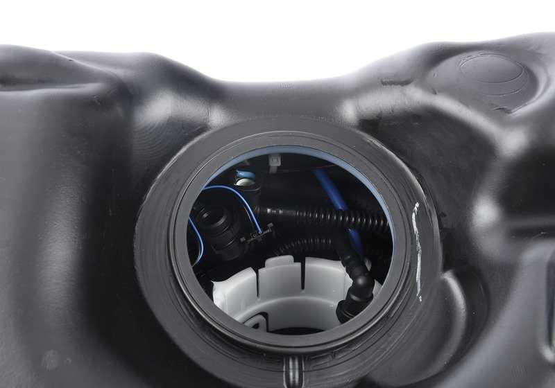 Depósito de combustible de plástico OEM 16117190559 para BMW E82, E88. Original BMW.