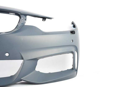 Paragolpes delantero imprimado con sensores PDC/SRA OEM 51118061935 para BMW F32, F32N, F33, F33N, F36, F36N. Repuesto original BMW.