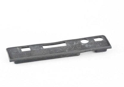 Soporte intermedio derecho para baca de techo OEM 51137126504 para BMW E39. Pieza original BMW.