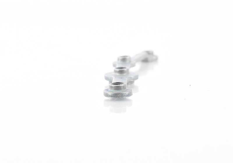 Placa adaptadora OEM 11147791773 para BMW E90, E91, E92, E93, E70, E71. Original BMW.