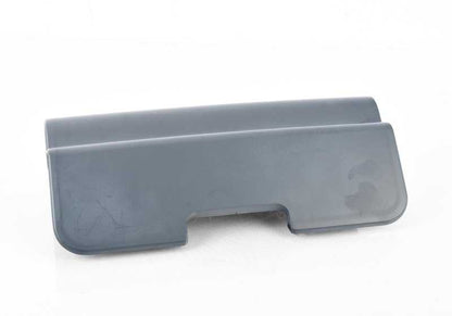 Tapa embellecedora trasera imprimada OEM 51128221586 para BMW E39. Pieza original BMW.