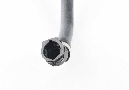 Manguera de refrigerante OEM 17128514238 para BMW F30, F31. Original BMW.