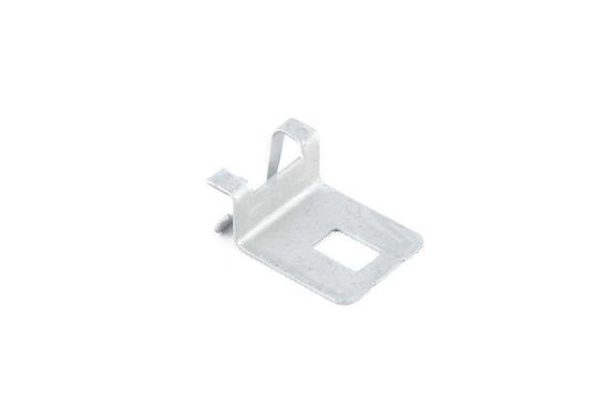 Clip fijación OEM 13627789584 para BMW E60, E61, F07, F10, F11, F02, E53, E70, F15, E71. Compatible con sistemas de escape y sensores NOX. Original BMW.