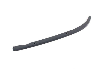Moldura delantera derecha OEM 51138168810 para BMW E39. Original BMW.