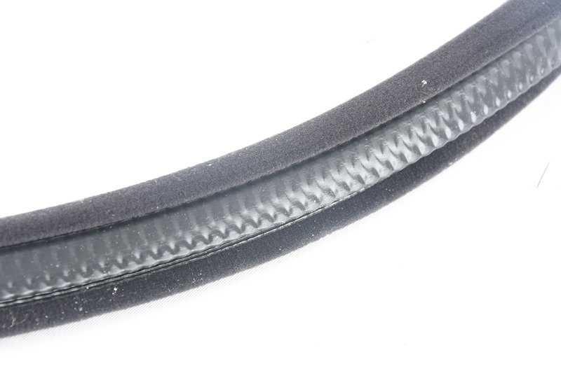 Protector de canto puerta trasera izquierda OEM 51728175083 para BMW E38. Original BMW.