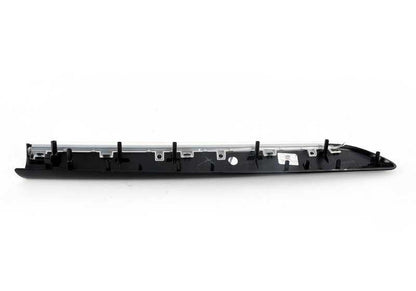 Panel protección luces puerta trasera derecha Piano Black OEM 51417410588 para MINI F56, F56 LCI, F56 BEV LCI, Cabrio F57, F57 LCI… y más. Original MINI.