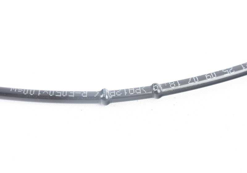Tubo a vuoto per BMW E38 (OEM 13531745686). BMW originale
