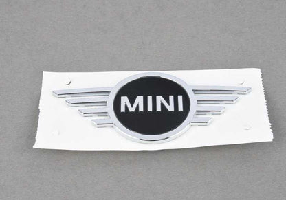Emblema trasero OEM 51149447810 para MINI Countryman F60 LCI (2019-2024) Cooper, Cooper D, ALL4. Original MINI.