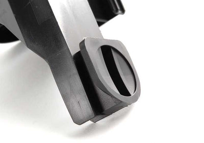 Soporte lateral derecho OEM 51117030620 para BMW E46. Recambio original BMW para la carrocería, pieza del lateral derecho compatible con todos los modelos BMW E46. Original BMW.