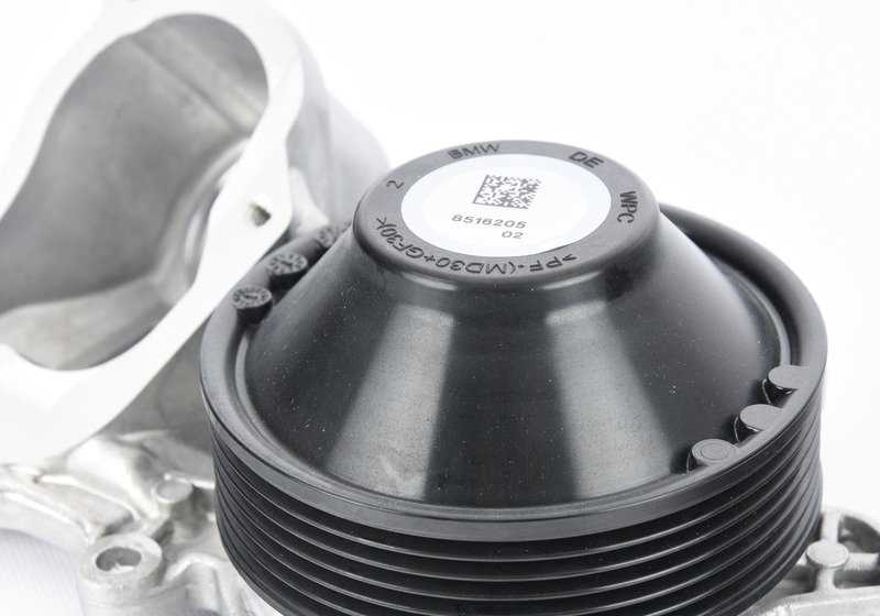 Bomba de agua mecánica OEM 11518516205 para BMW F30, F31, F34, F32, F33, F36, F07, F10, F11, F06, F12, F13, F01, F02, F25, F26, E70, F15, E71, F16. Original BMW.