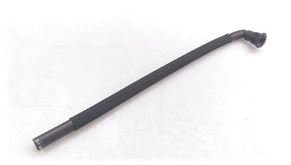 Tubo de ventilación del motor OEM 11127578975 para BMW F01, F02 (740i, 740Li) y E71 (X6 xDrive35i) con motor N54. Original BMW.