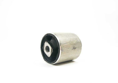 Silentblock de tirante de suspensión OEM 31129068753 para BMW E39, E52. Compatible con modelos 520d, 520i (todos los tipos indicados). Pieza original BMW.