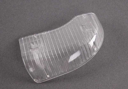 Tulipa de luz trasera derecha OEM 63311374284 para BMW E32. Recambio original BMW.