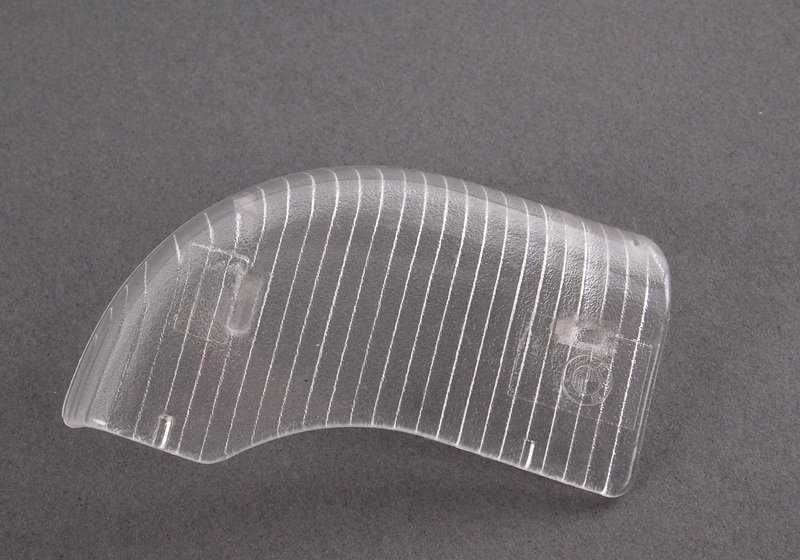 Tulipa de luz trasera derecha OEM 63311374284 para BMW E32. Recambio original BMW.