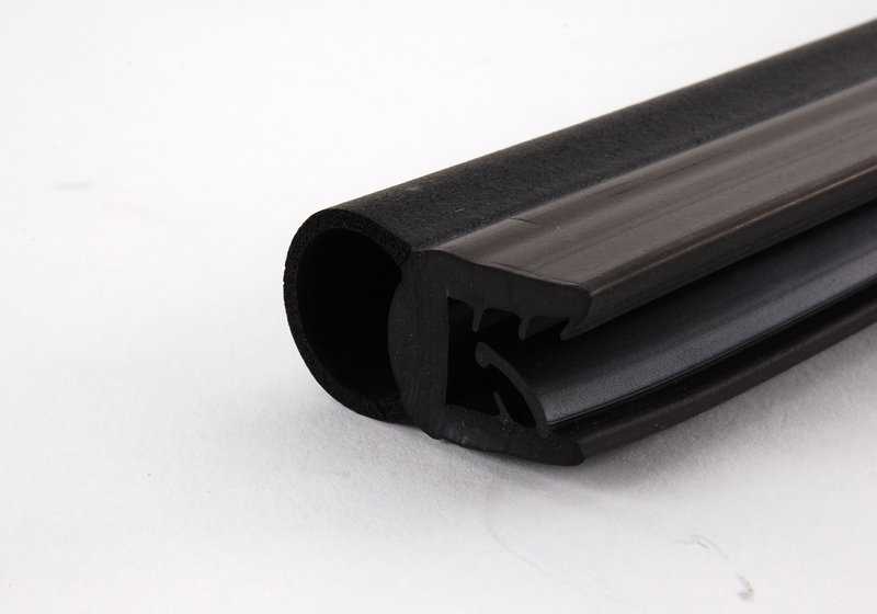 Junta de sellado del cortafuegos OEM 51718238595 para BMW E39. Original BMW.