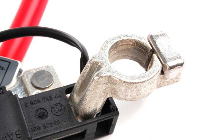 Cable positivo batería OEM 61126904905 para BMW E65, E66 (730d, 730i, 735i) todos los motores compatibles. Repuesto original BMW.