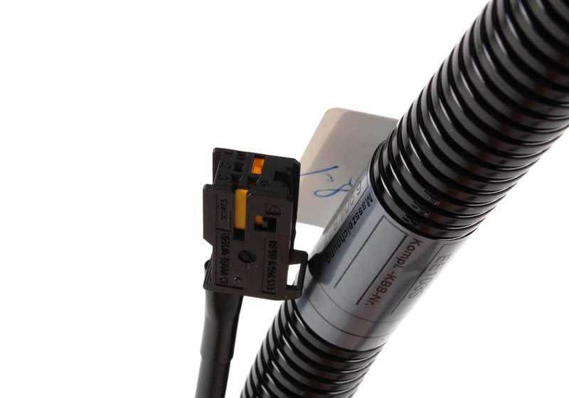 Cable positivo batería OEM 61126904905 para BMW E65, E66 (730d, 730i, 735i) todos los motores compatibles. Repuesto original BMW.