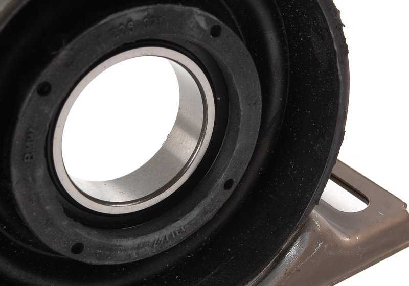 Suporte central do eixo de transmissão OEM 26121226657 para BMW E32, E34. BMW original.