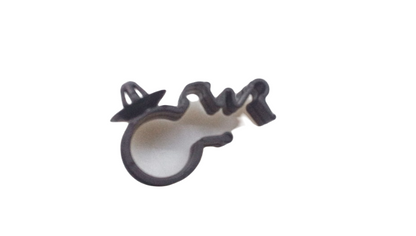 Soporte de manguera OEM 11612283929 para BMW F70, F74, U06. Compatible con modelos como 118d, 120d, 218d, 220d. Pieza original BMW. Ideal para sujetar tuberías del sistema de refrigeración o vacío.