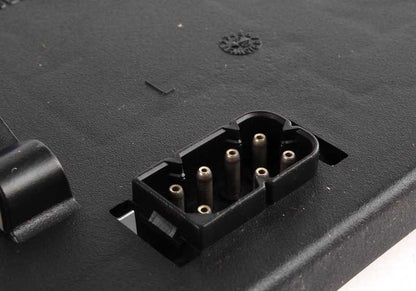 Suporte de lâmpada esquerdo para BMW E39 (OEM 63218363565). BMW originais.