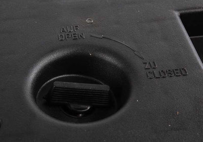 Suporte de lâmpada esquerdo para BMW E39 (OEM 63218363565). BMW originais.