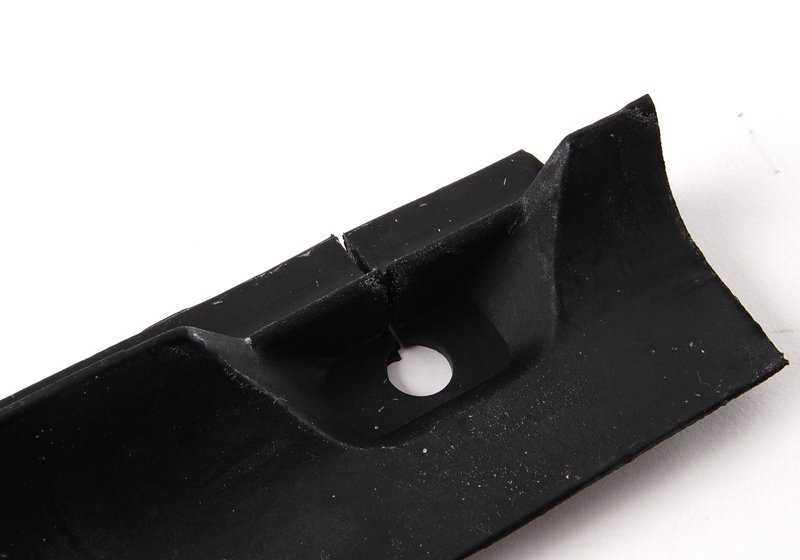 Junta de estanqueidad delantera izquierda OEM 41615480195 para BMW 114, 1502, 1600, 1602, 2002, 511, 512, 513, 528. Compatible con carrocerías clásicas E10. Original BMW.