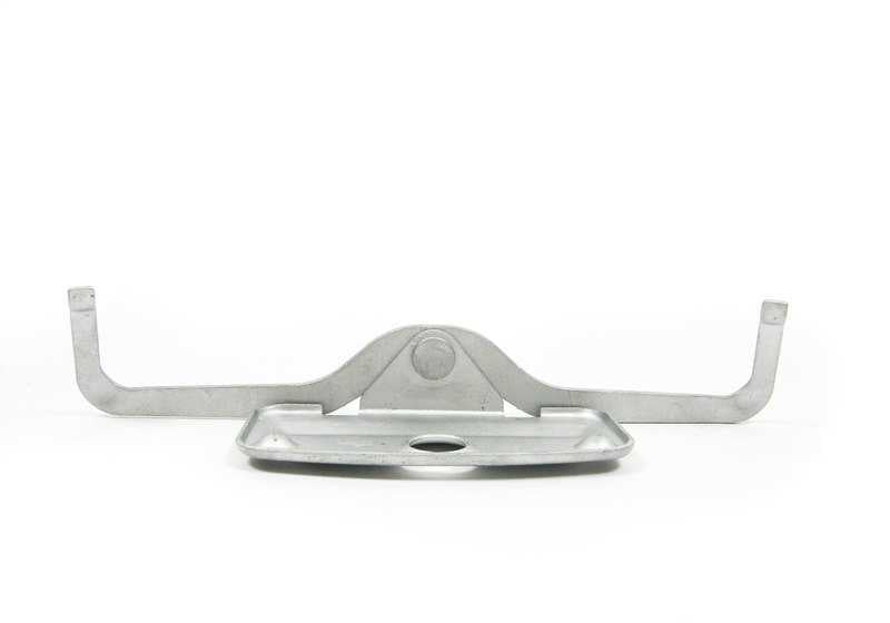 Spring retainer for BMW E90, E90N, E91, E91N, E92, E92N, E93, E93N, E60, E60N, E61, E61N, E63, E63N, E64, E64N, E65, E66, E84, E89 (OEM 34116757253). Original BMW