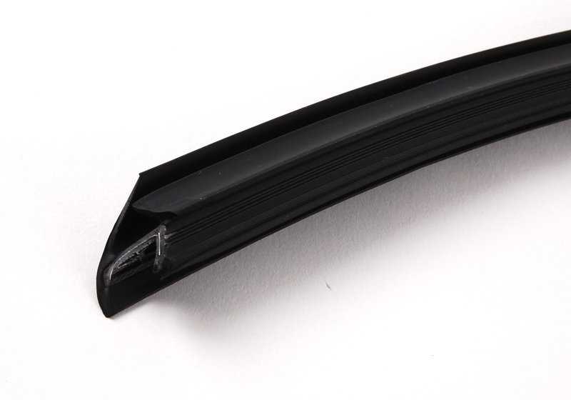 Cubierta inferior OEM 51318172760 para BMW E39. Original BMW.