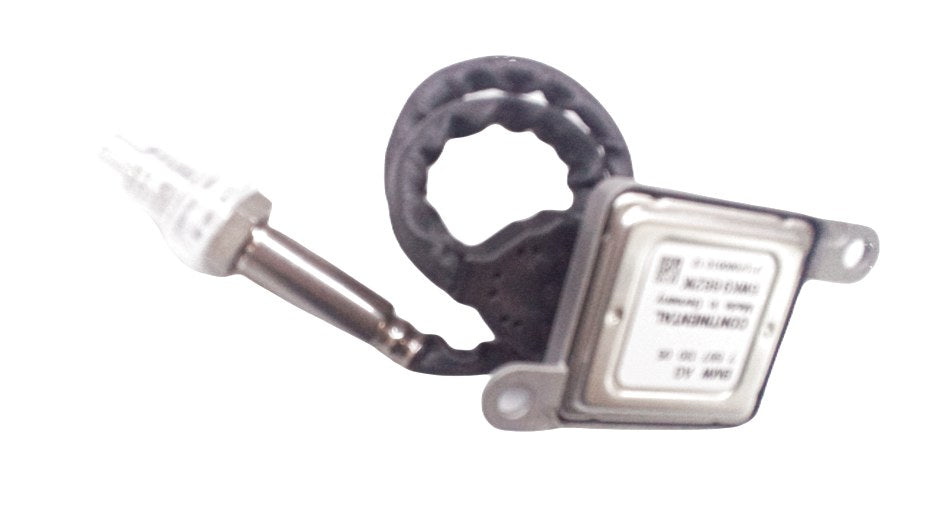 Sensor de NOx OEM 11787587130 para BMW E81, E82, E87, E88, E90, E91, E92, E93. Sensor de gases original BMW, ideal para solucionar fallos de emisiones en motores diésel. Original BMW.