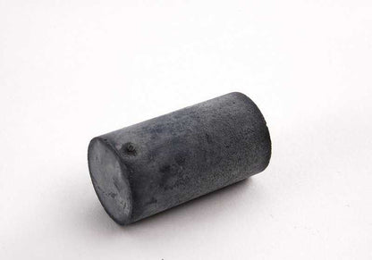 Tapón de cierre OEM 11611747085 para BMW E30, E28, E34, E39, E24, E23, E32, E38, E31. Pieza original BMW. Ideal para sistema de admisión o componentes con orificio de 10,5 mm.