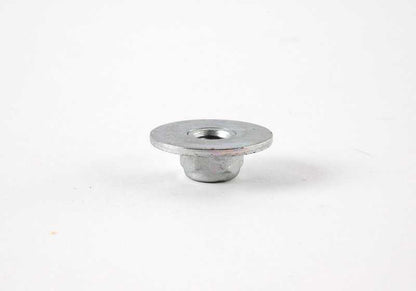Tuerca hexagonal con arandela M6 OEM 07147155614 para BMW E81, E82, E87, E88, F20, F21, F40, F22, F23, F44, F45, F46, F87, E90, E91, E92, E93, F30, F31, F34, F80, G20, G21, F32, F33, F36, F82, F83, E60, E61, F07, F10, F11, F18, G60, G61, E63, E64, F0