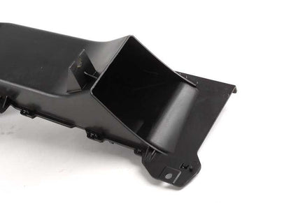 Cubierta lateral derecha del compartimento motor OEM 51757153784 para BMW Serie 7 E65 y E66. Compatible con modelos 730i, 735i, 740i, 745i. Original BMW.